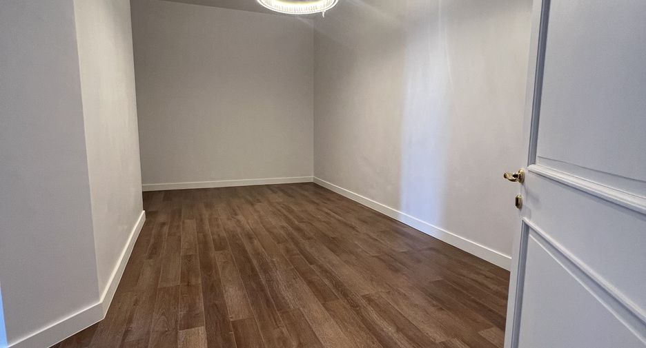 Haus zum Kauf mit 4 Zimmer in Watthana, Bangkok