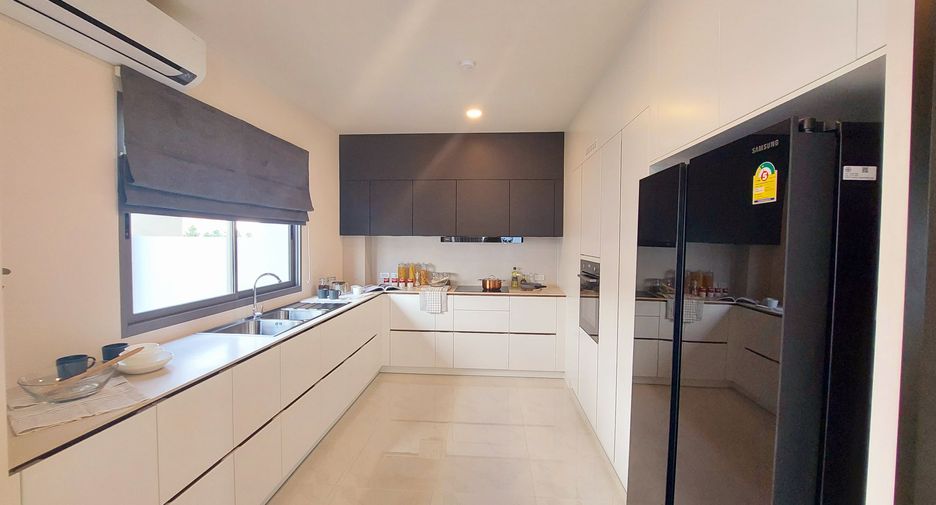 For sale 4 bedrooms villa in Mae Rim, Chiang Mai