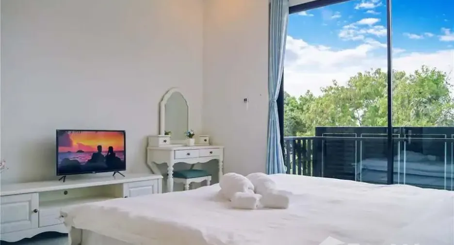 For rent 3 bedrooms townhouse in Ko Samui, Surat Thani