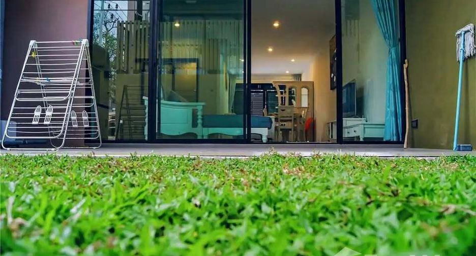 For rent 3 bedrooms townhouse in Ko Samui, Surat Thani