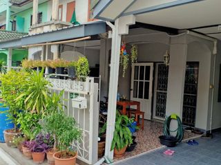 For sale 3 bedrooms townhouse in Phra Samut Chedi, Samut Prakan