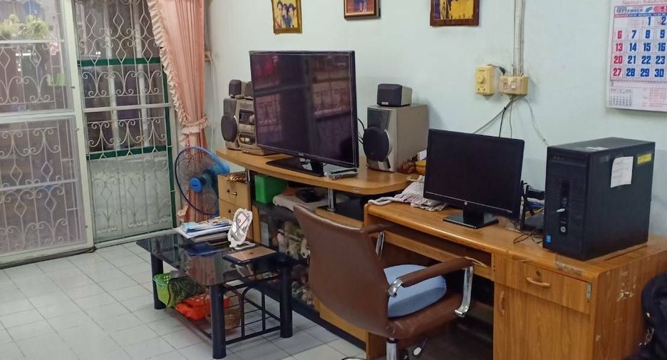 Продажа 3 спальни таунхаус в Phra Samut Chedi, Самутпракан