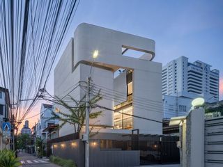 For sale 3 bedrooms house in Sathon, Bangkok