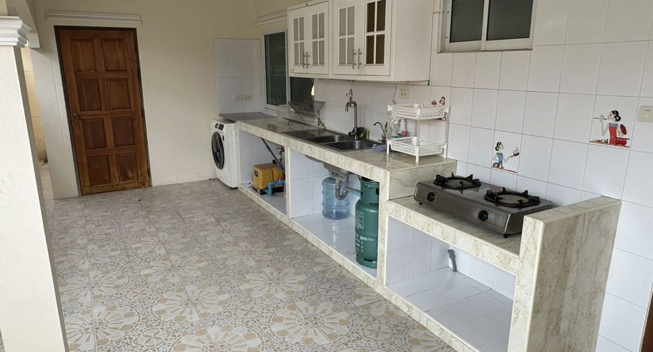 ขาย และ ให้เช่า 4 ห้องนอน บ้านเดี่ยว ใน บางละมุง, ชลบุรี