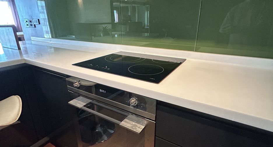 For sale 1 bed condo in Sathon, Bangkok