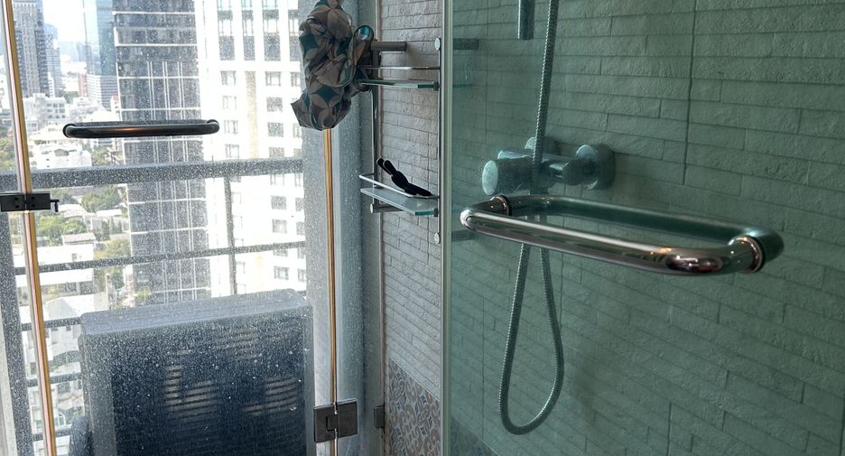 For sale 1 bed condo in Sathon, Bangkok