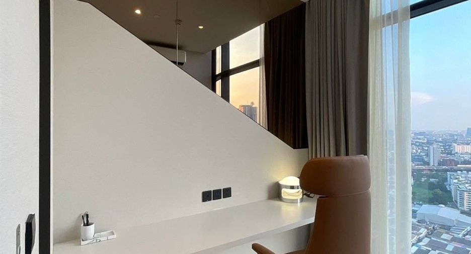 For sale 1 bed condo in Khlong Toei, Bangkok
