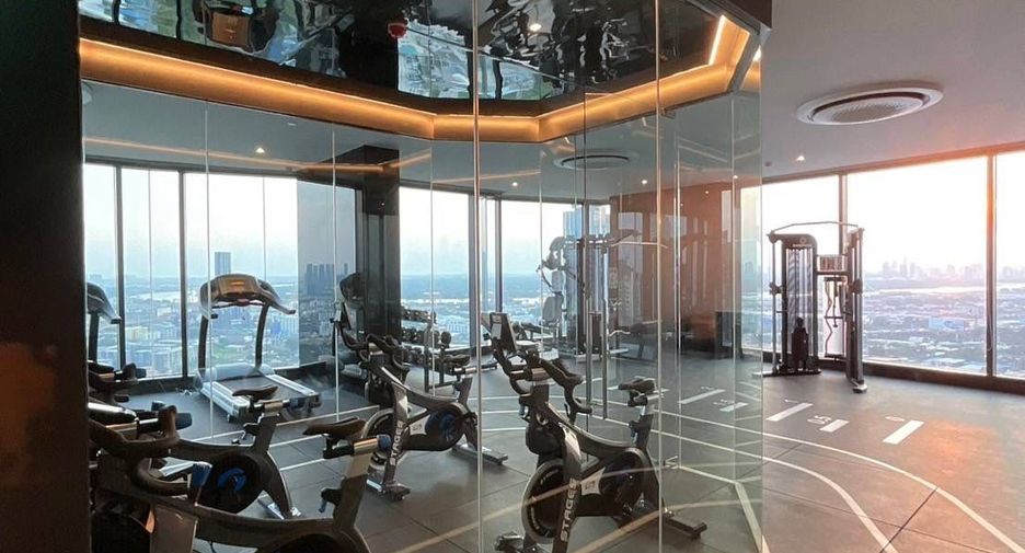 For sale 1 bed condo in Khlong Toei, Bangkok