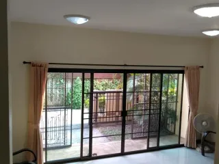 Reihenhaus zur Miete mit 2 Zimmer in Mueang Chiang Mai, Chiang Mai