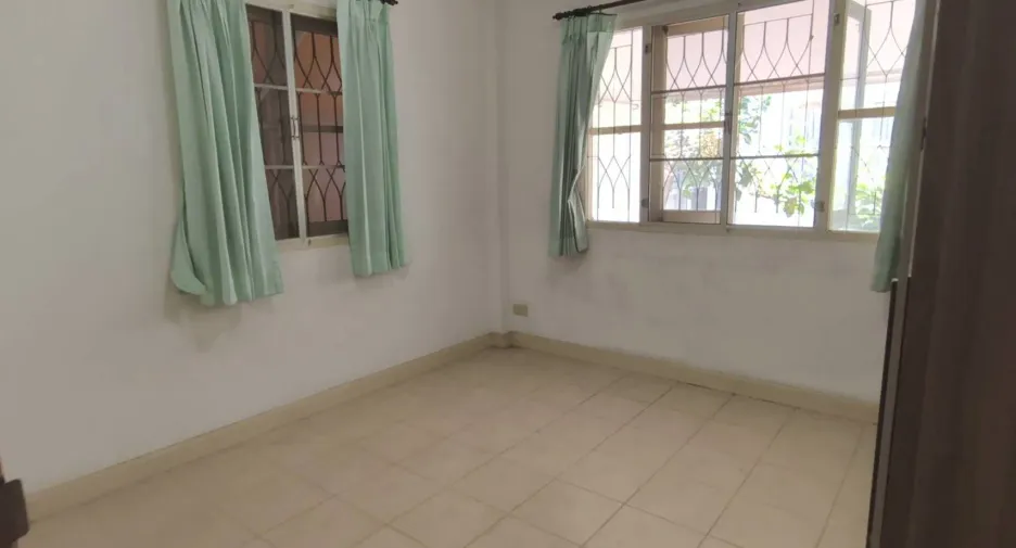 Casa en venta de 3 habitaciones en San Sai, Chiang Mai