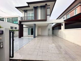 À louer 3 chambres maison à Bang Lamung, Chonburi