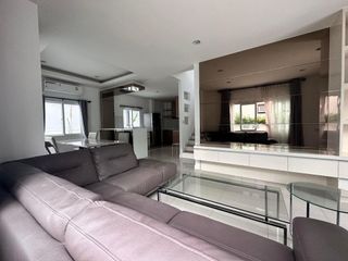 À louer 3 chambres maison à Bang Lamung, Chonburi