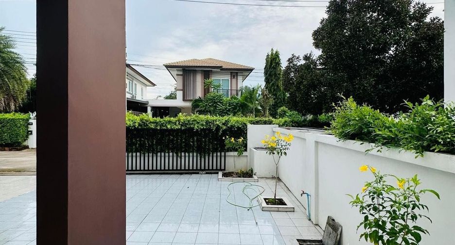 For rent 3 bedrooms house in Bang Lamung, Chonburi