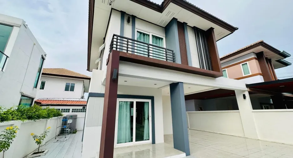 For rent 3 bedrooms house in Bang Lamung, Chonburi