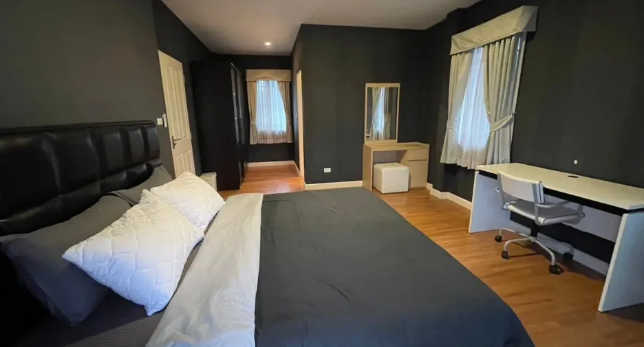 For rent 3 bedrooms house in Mueang Chiang Mai, Chiang Mai