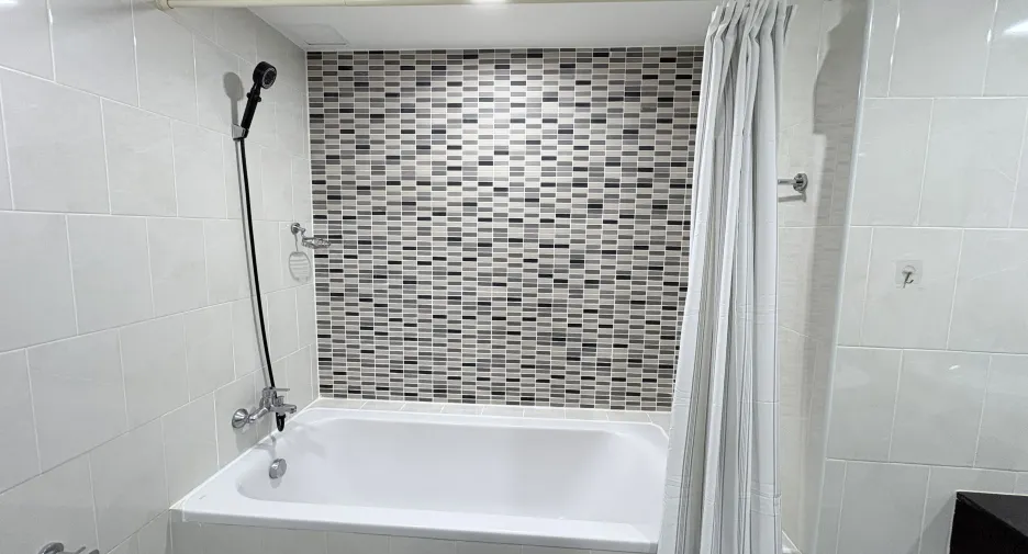 For rent studio condo in Mueang Chiang Mai, Chiang Mai