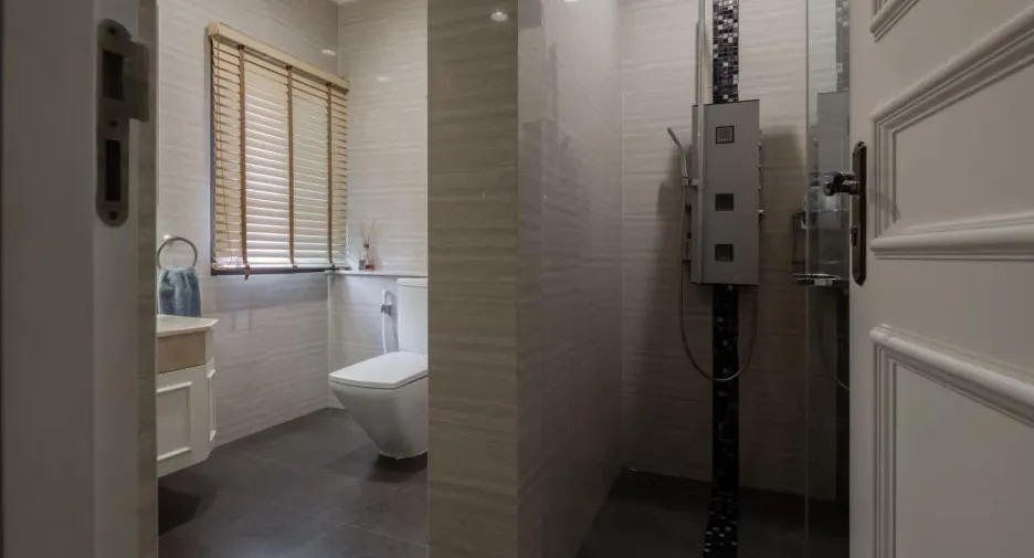 For sale 2 bedrooms house in Watthana, Bangkok