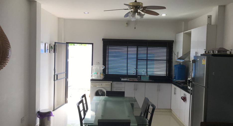 À vendre et à louer 3 chambres villa à Hua Hin, Prachuap Khiri Khan