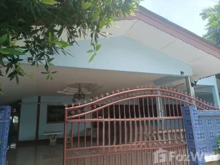 For Rent 4 Bedroom House In Mueang Chiang Mai