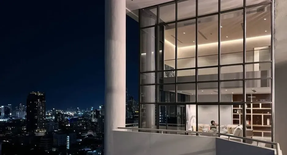 For sale 4 bedrooms condo in Watthana, Bangkok