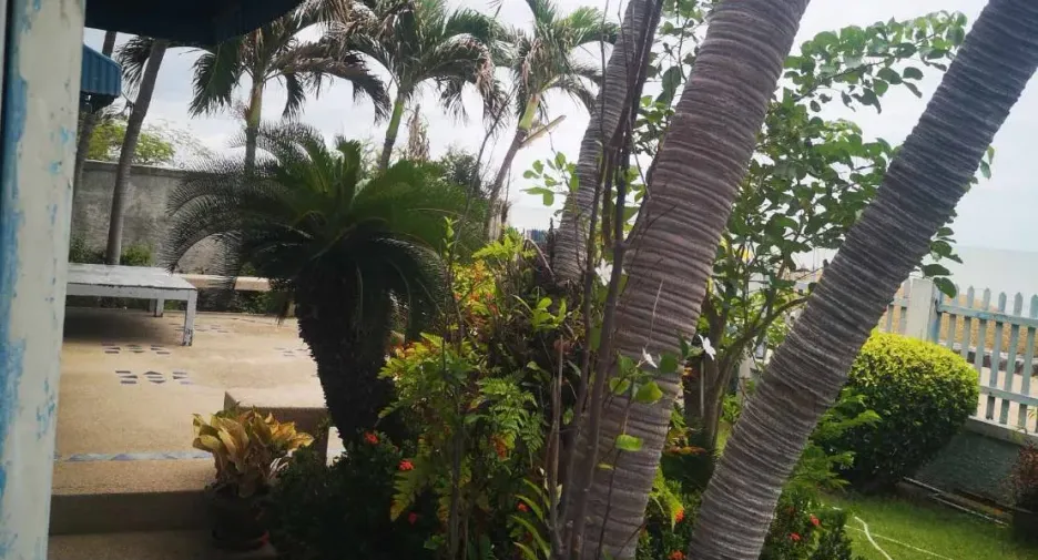 For sale 4 bedrooms house in Cha Am, Phetchaburi