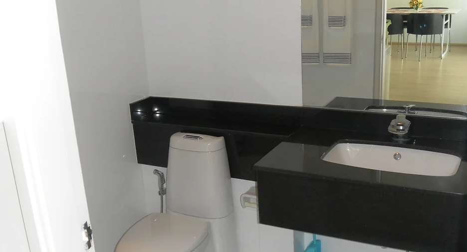 For sale and for rent 2 bedrooms condo in Bang Lamung, Chonburi