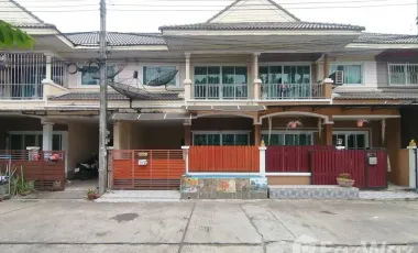 For sale 3 bedrooms townhouse in Sai Mai, Bangkok