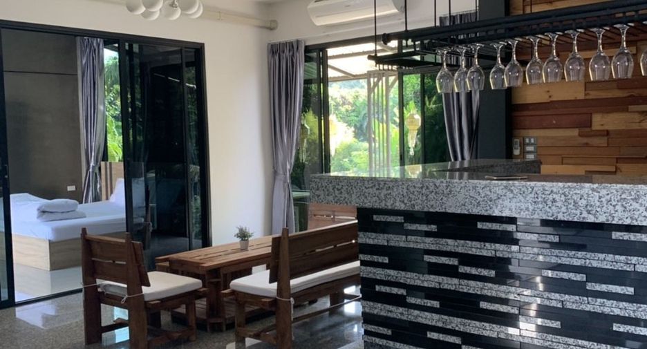 For rent 3 bedrooms villa in Saraphi, Chiang Mai