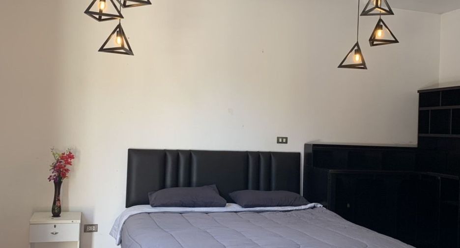 For rent 3 bedrooms villa in Saraphi, Chiang Mai