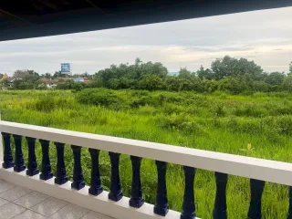 For sale 2 bedrooms townhouse in Hua Hin, Prachuap Khiri Khan