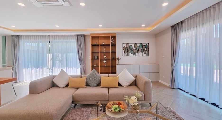 For sale 4 bedrooms villa in Saraphi, Chiang Mai