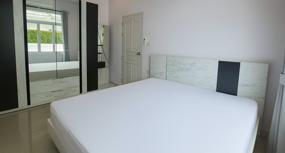 For sale 3 bedrooms villa in Cha Am, Phetchaburi