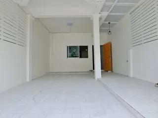 For sale 3 bedrooms townhouse in Nong Khaem, Bangkok