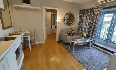 For sale 1 bed condo in Khlong Toei, Bangkok