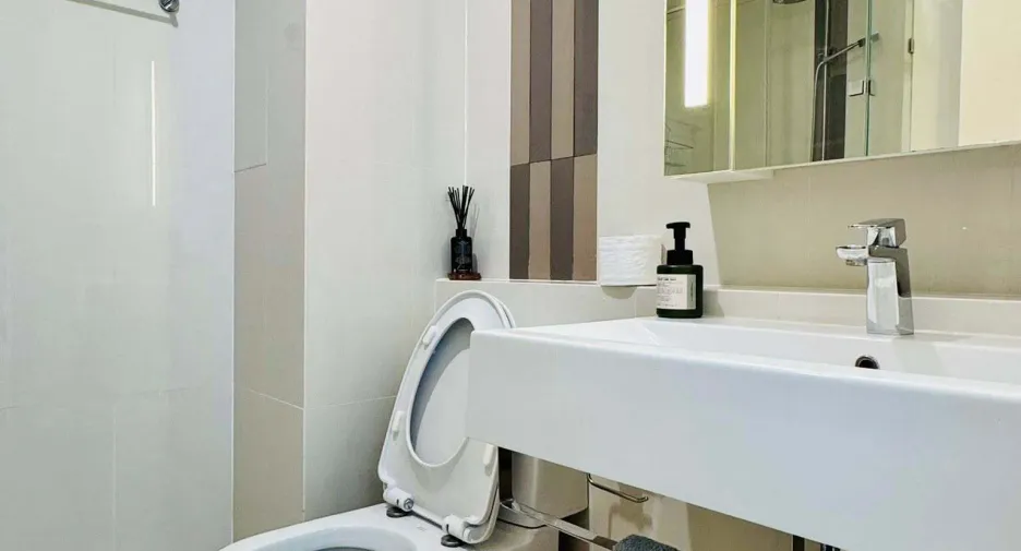 For sale and for rent 1 bed condo in Phra Khanong, Bangkok