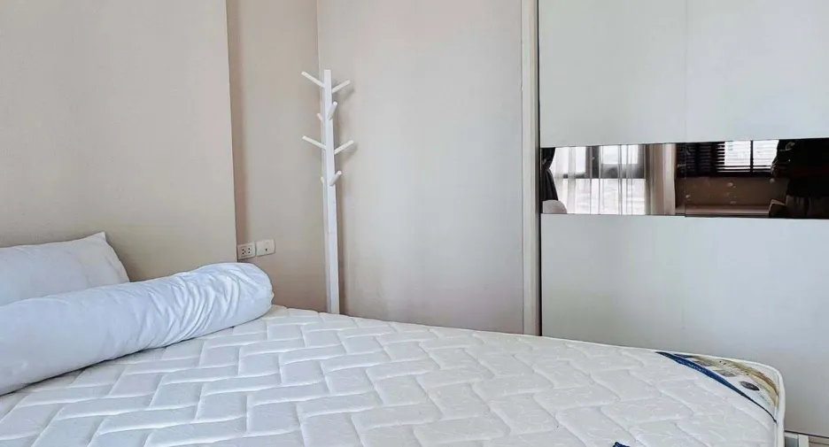 For sale and for rent 1 bed condo in Phra Khanong, Bangkok