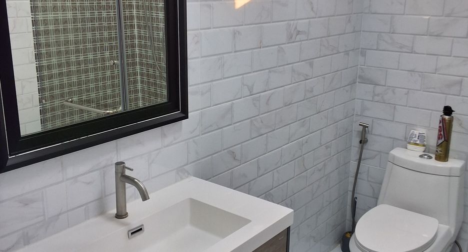 For sale and for rent 3 bedrooms villa in Bang Lamung, Chonburi