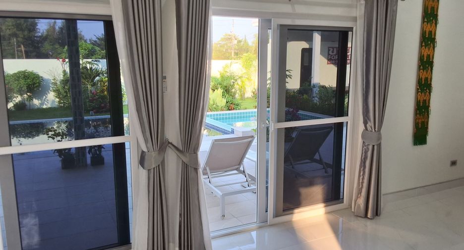 For sale and for rent 3 bedrooms villa in Bang Lamung, Chonburi