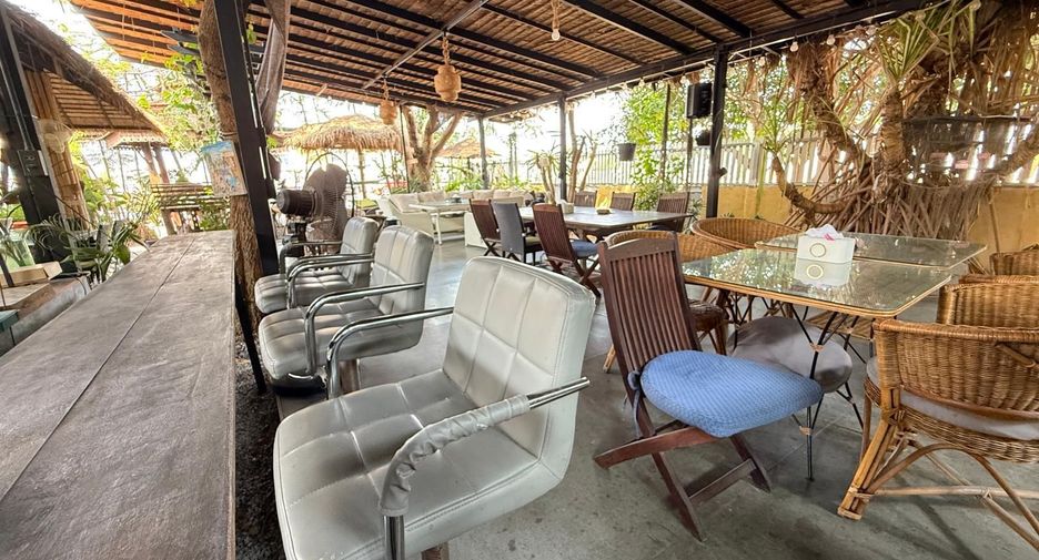 出售 12 卧室 酒店 在 Cha-Am, Phetchaburi