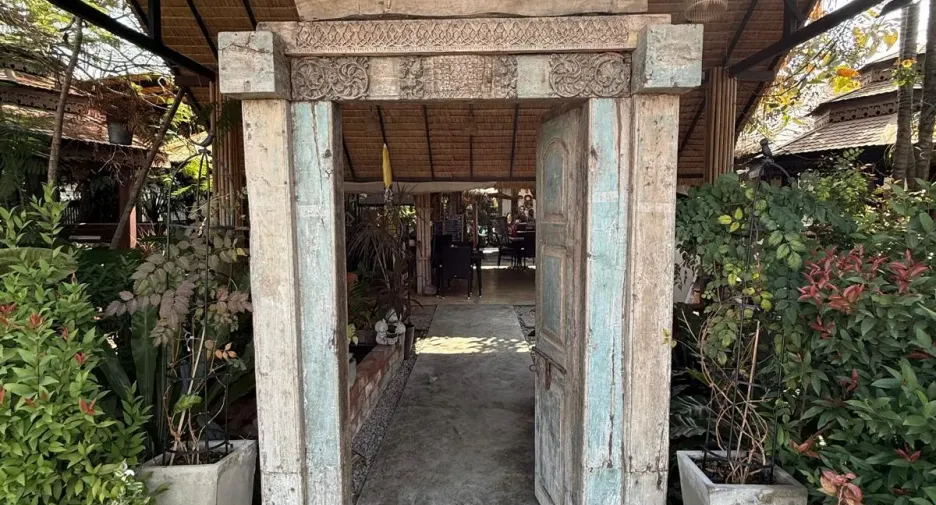 出售 12 卧室 酒店 在 Cha-Am, Phetchaburi