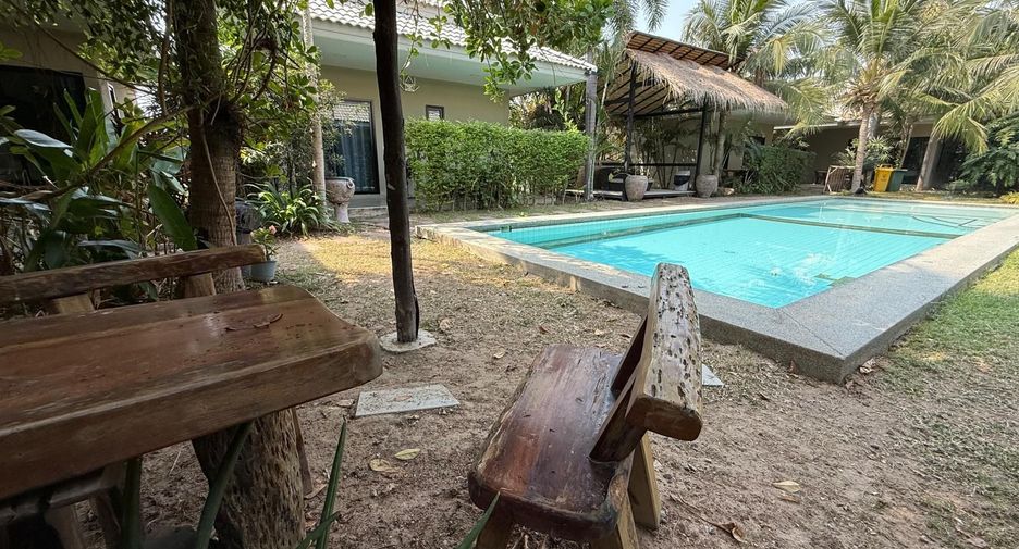 出售 12 卧室 酒店 在 Cha-Am, Phetchaburi