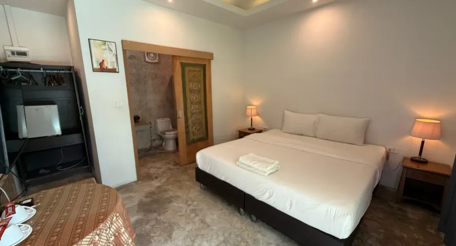 出售 12 卧室 酒店 在 Cha-Am, Phetchaburi