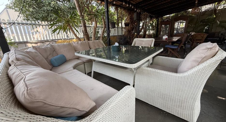 出售 12 卧室 酒店 在 Cha-Am, Phetchaburi