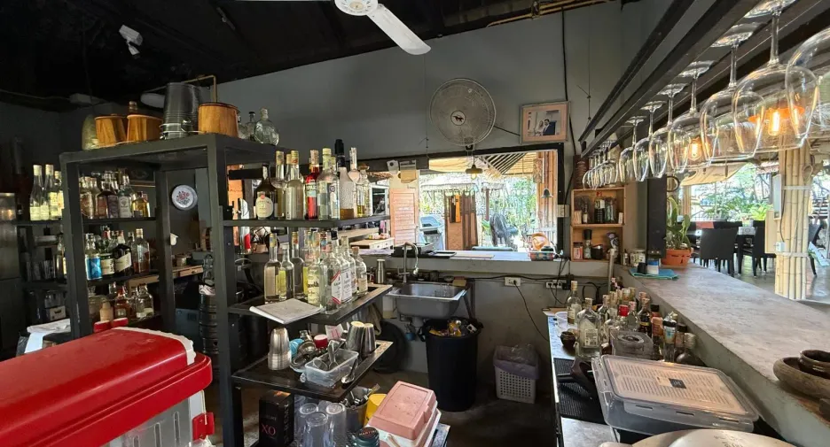 出售 12 卧室 酒店 在 Cha-Am, Phetchaburi