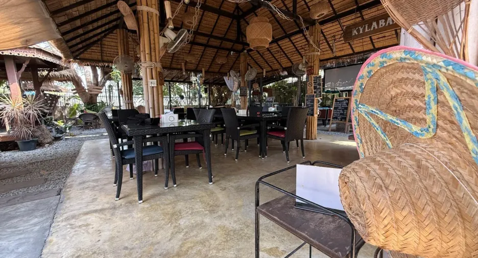 出售 12 卧室 酒店 在 Cha-Am, Phetchaburi