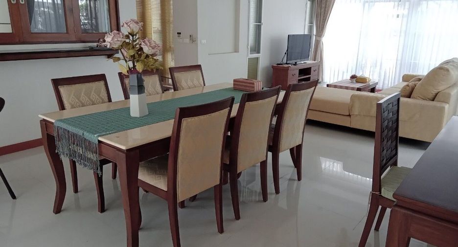 For sale 4 bedrooms house in Mueang Chiang Mai, Chiang Mai