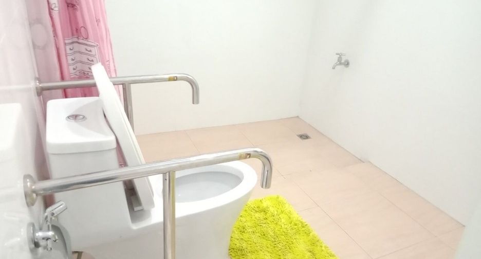 For sale 4 bedrooms house in Mueang Chiang Mai, Chiang Mai