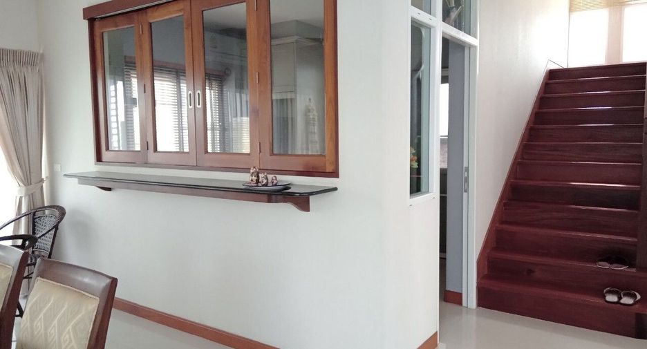For sale 4 bedrooms house in Mueang Chiang Mai, Chiang Mai