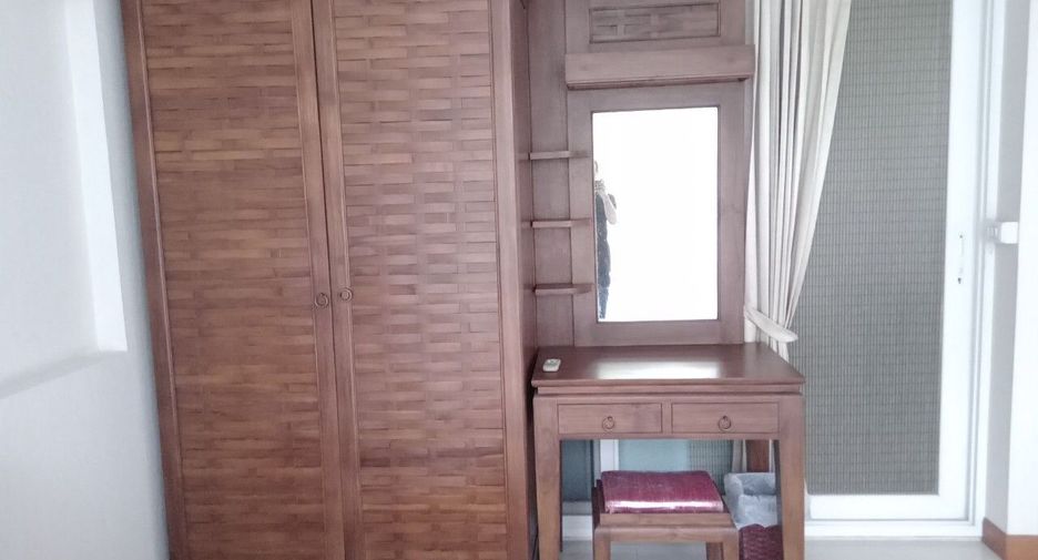 For sale 4 bedrooms house in Mueang Chiang Mai, Chiang Mai