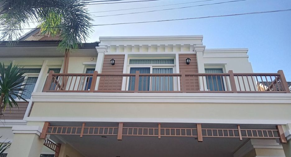 For sale 4 bedrooms house in Mueang Chiang Mai, Chiang Mai